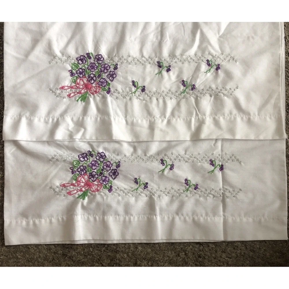 Vtg Embroidered Pillow Cases Pair 29x20 Purple Pansies Pink Ribbon Cottagecore